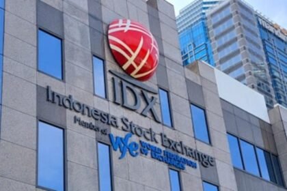 Analis menilai delapan agenda reformasi OJK menjadi fondasi penting penguatan integritas pasar modal Indonesia.