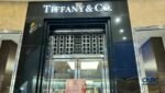 Ironi Tiffany & Co, Simbol Cincin Tunangan Impian yang Kini Berurusan dengan Bea Cukai