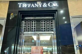 Ironi Tiffany & Co, Simbol Cincin Tunangan Impian yang Kini Berurusan dengan Bea Cukai