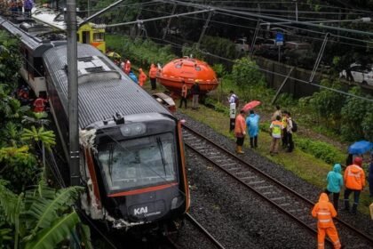 Efek Jera Pelanggar Rel : Truk Penabrak Kereta Bandara Dituntut Ganti Rugi Total