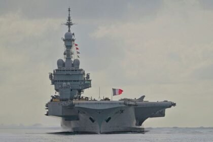 Demi Gaya di Strava, Posisi Kapal Induk Nuklir Prancis Terbongkar