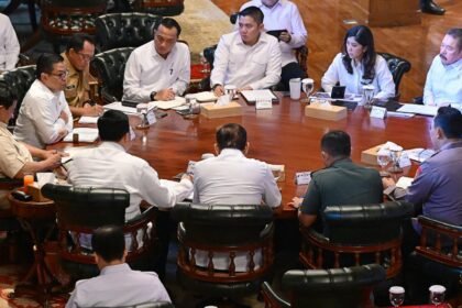 Panggil Sejumlah Menteri di Hambalang, Presiden Prabowo Bahas Kondisi Global dan Strategi Nasional Senin (23/6/2025) (Dok. Laman Kemensetneg)