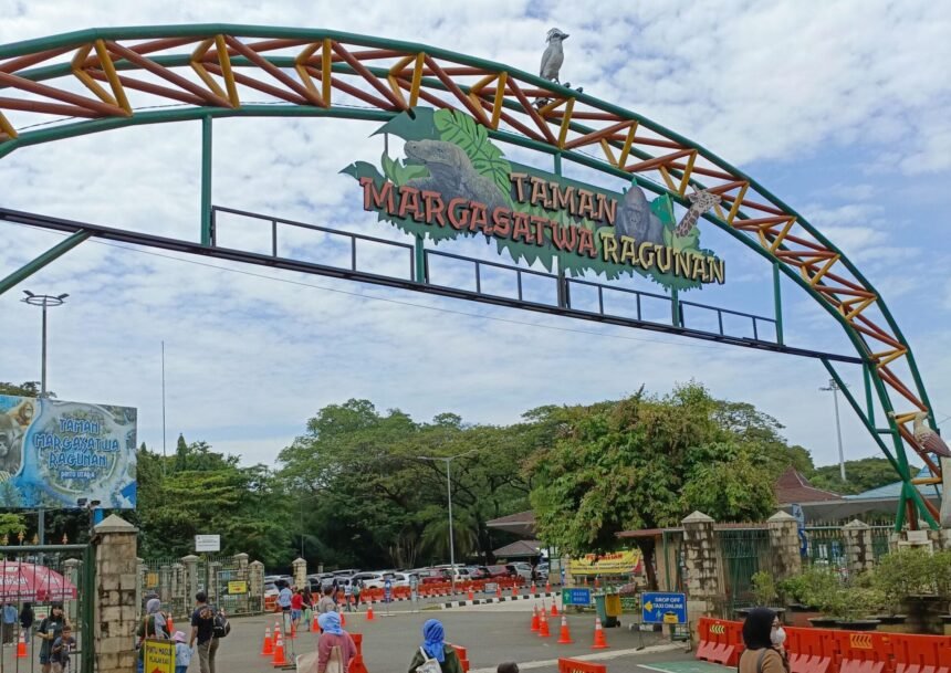 ebun Binatang Ragunan Siap Tampung 400 Ribu Pengunjung