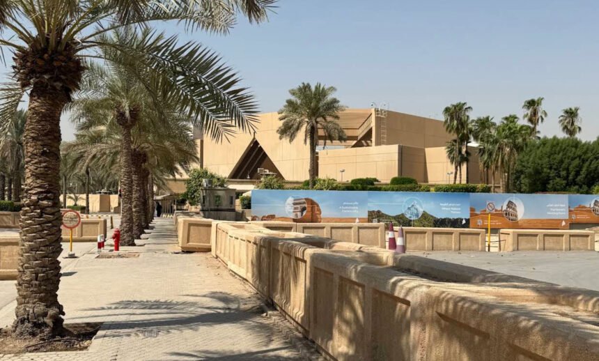 Kedutaan Besar AS di Riyadh Kena Serangan Drone Iran