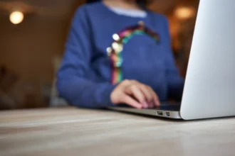 Menko Polkam Serukan Sinergi Nasional Wujudkan Ruang Digital Aman bagi Anak