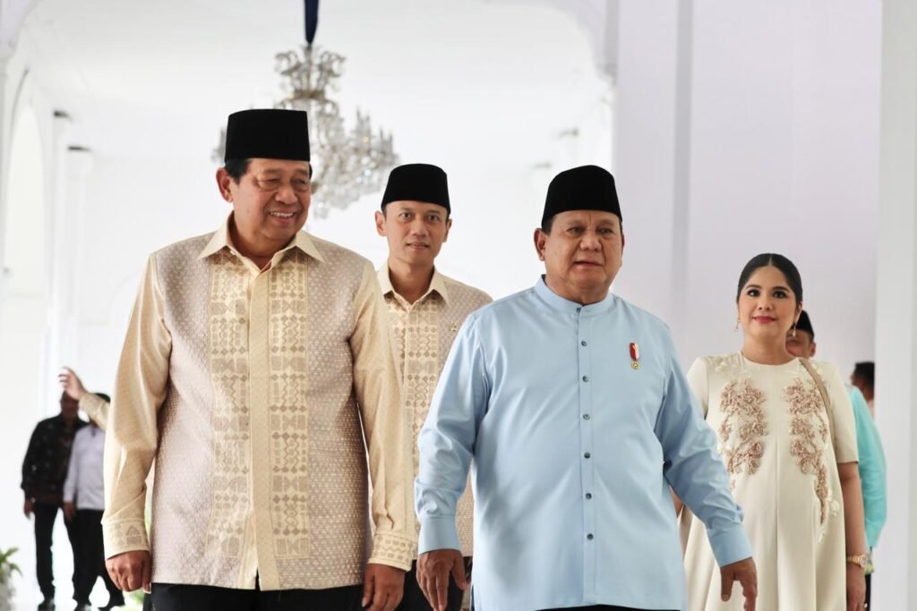 Momen Hangat Idulfitri, Prabowo Jamu Jokowi dan SBY di Istana Merdeka