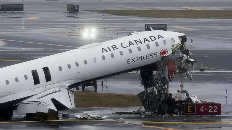 Detik-detik Horor Air Canada Tabrak Truk : Petugas Menara Pengawas Teriak "Stop! Stop! Stop!"