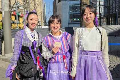 Histeria Arirang! 260 Ribu ARMY Padati Gwanghwamun Sambut 'Kembalinya Sang Raja' BTS