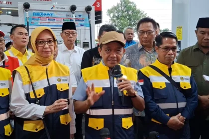 Stok BBM Masih Aman, Tapi Presiden Prabowo Minta Menteri Bahlil Cari Minyak ke Negara Lain