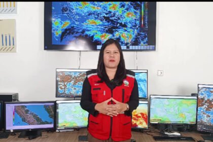 BMKG mendeteksi 15 titik panas di Sumatra Utara serta memperingatkan gelombang tinggi hingga 2,5 meter yang berpotensi membahayakan aktivitas laut.