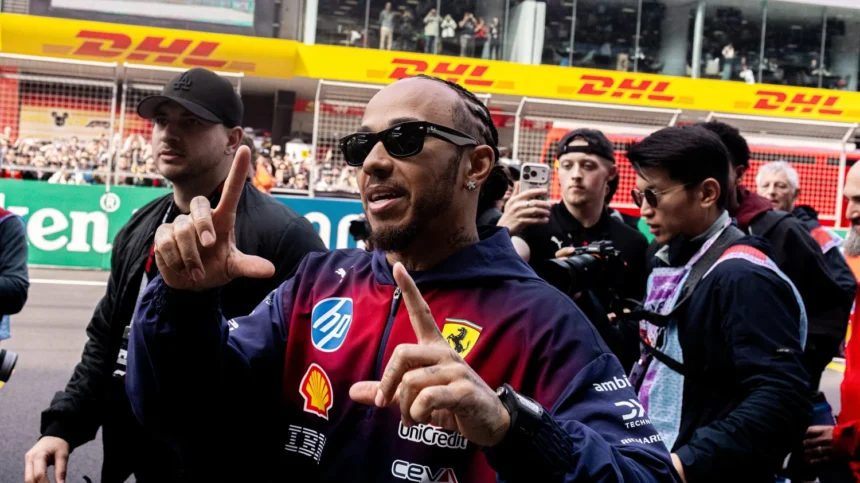 Lewis Hamilton Is Back! Rahasia Transformasi Sang Legenda di Musim ke-20 Karirnya di F1