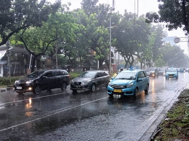 Prakiraan Cuaca 31 Maret, BMKG: Jabodetabek Berpotensi Hujan Ringan ‎