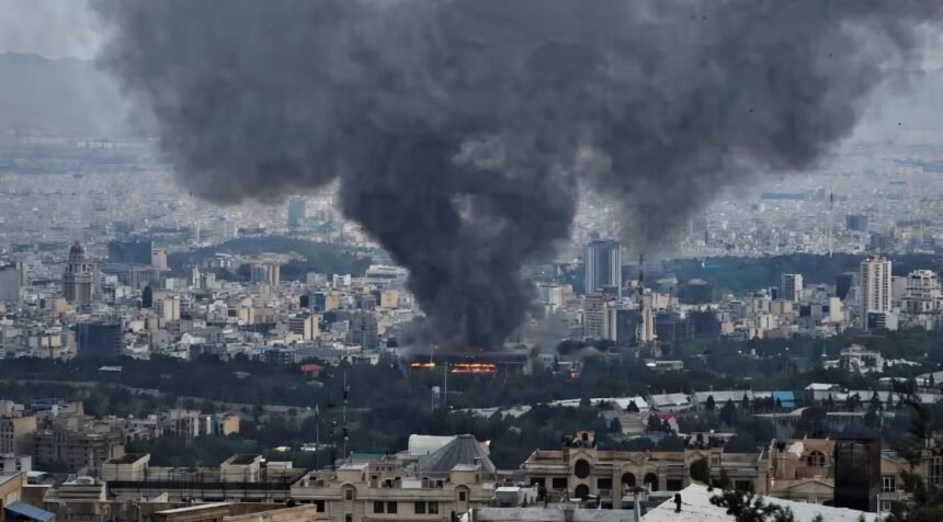 Serangan Udara Israel Hantam Kantor Presiden Iran