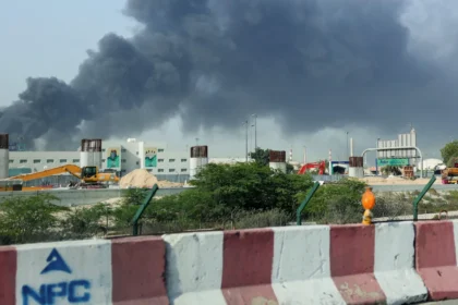 Satu Tewas dan Bandara Dubai Lumpuh Akibat Serangan Balasan Iran