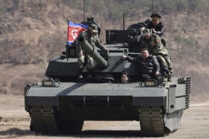Putri Kim Jong Un Pamer Nyetir Tank, Kode Pewaris Takhta Makin Terang