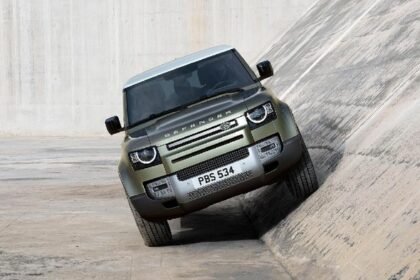 Pemkot Samarinda Sewa Land Rover Rp160 Juta Sebulan Untuk Mobil Dinas, Ini Alasannya