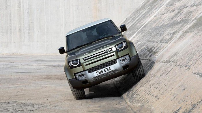 Pemkot Samarinda Sewa Land Rover Rp160 Juta Sebulan Untuk Mobil Dinas, Ini Alasannya