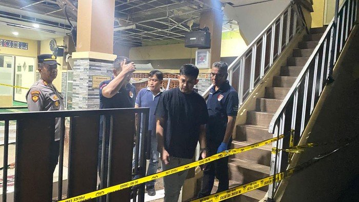 Masjid di Jember Diguncang Ledakan, Polisi Selidiki Cairan Misterius dalam Jerigen