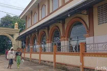 Terungkap Penyebab Kematian 2 Pemuda yang Membusuk di Atap Masjid Brebes : Tersengat Listrik