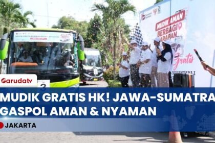 SENYUM SUMRINGAH! Hutama Karya Lepas Ratusan Pemudik Gratis ke Jawa & Sumatra Lewat Program BUMN!