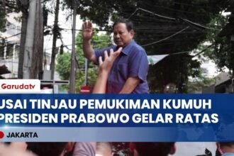 Momen Haru Blusukan Presiden Prabowo di Senen: Janjikan Rumah Layak dan Fasilitas MCK bagi Warga