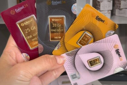 Harga emas Pegadaian hari ini turun, UBS dan Galeri24 kompak melemah di perdagangan Selasa pagi.