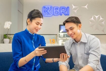 Program BRI Tabungan Mystery Box memberi kesempatan nasabah baru mendapatkan berbagai hadiah menarik mulai cashback, voucher belanja, hingga tabungan emas.