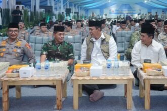 Dirut BULOG Ahmad Rizal Ramdhani menghadiri buka puasa bersama TNI–Polri di Mabes Polri untuk memperkuat sinergi stabilitas nasional dan ketahanan pangan.