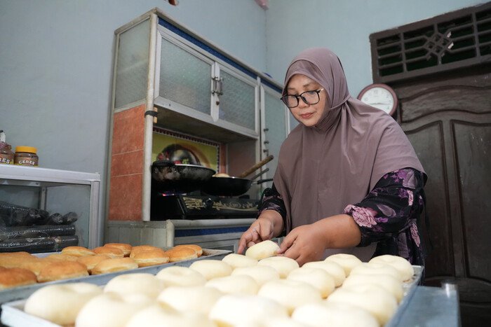 Program MBG Ramadan mendongkrak produksi roti rumahan di Mesuji Makmur hingga ribuan piece per hari.