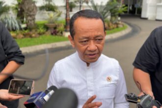 Presiden Prabowo Subianto instruksikan peningkatan cadangan BBM nasional hingga tiga bulan guna memperkuat ketahanan energi Indonesia.