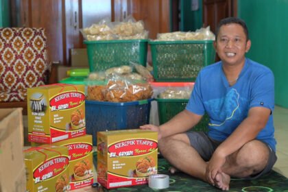 Program MBG membuka peluang baru bagi UMKM Kampung Tempe di Ngawi dengan meningkatnya permintaan keripik tempe untuk kebutuhan dapur pemenuhan gizi masyarakat.