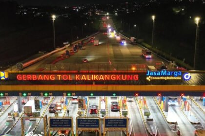 Arus mudik Lebaran 2026 mulai menunjukkan peningkatan signifikan di Gerbang Tol Kalikangkung Semarang sejak H-6 Lebaran.