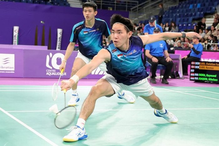 Raymond Indra/Nikolaus Joaquin tersingkir di perempat final Orleans Masters 2026 setelah kalah dari pasangan Denmark dalam tiga gim.