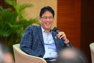 Pemerintah mulai menyalurkan THR 2026 bagi ASN pusat, daerah, dan pensiunan dengan total anggaran mencapai Rp55 triliun.