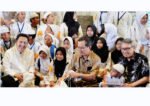 Adaro dan AlamTri menggelar buka puasa bersama 1000 anak yatim di Masjid At-Thohir Depok sebagai wujud kepedulian sosial di bulan Ramadan.
