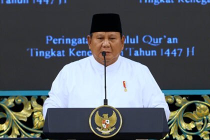 Presiden Prabowo Subianto menegaskan komitmen memberantas korupsi dan praktik penyelewengan negara saat menghadiri peringatan Nuzulul Qur’an di Istana Negara.