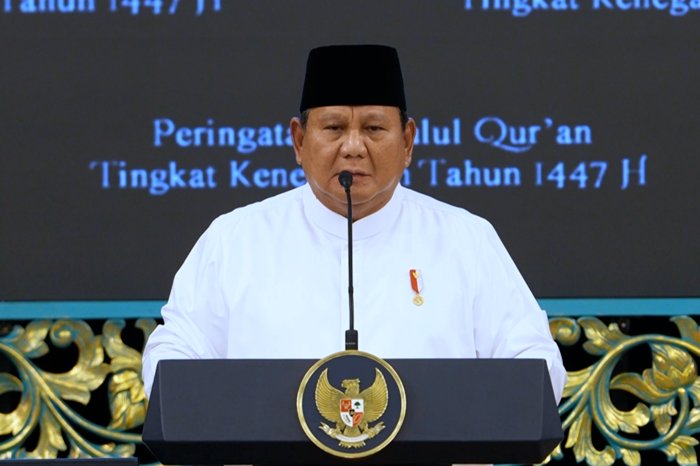 Presiden Prabowo Subianto menegaskan komitmen memberantas korupsi dan praktik penyelewengan negara saat menghadiri peringatan Nuzulul Qur’an di Istana Negara.