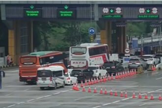 Korlantas Polri mulai terapkan sistem one way dari KM 132–70. Kecelakaan turun 30%, jalan ke arah Jabodetabek makin lancar!