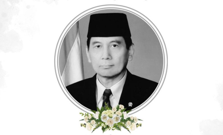 Prosesi pemakaman Juwono Sudarsono berlangsung khidmat dengan penghormatan militer di TMP Kalibata.