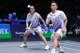 Debut gemilang Amri/Nita di All England 2026 berbuah tiket babak 16 besar usai menaklukkan pasangan Jerman dua gim langsung.