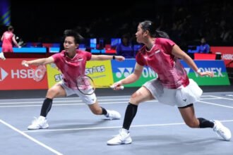 Amallia Cahaya Pratiwi/Siti Fadia Silva Ramadhanti membuka langkah meyakinkan di All England 2026 setelah menyingkirkan pasangan Taiwan dan melaju ke babak 16 besar.