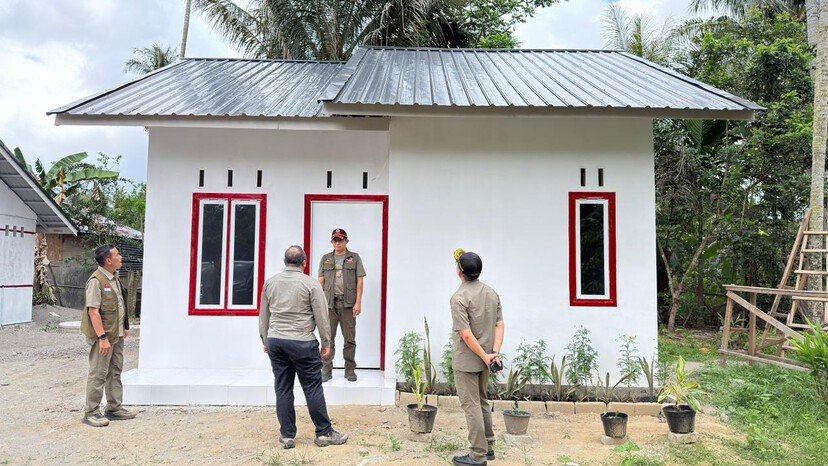 Program pembangunan huntap di Bireuen Aceh mulai berjalan dengan tiga rumah contoh selesai dibangun dan ratusan unit lain dalam proses konstruksi.