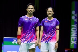 Tiga pasangan ganda campuran Indonesia sukses menembus perempatfinal Swiss Open 2026, dengan duel sesama wakil Merah Putih memastikan satu tiket semifinal.