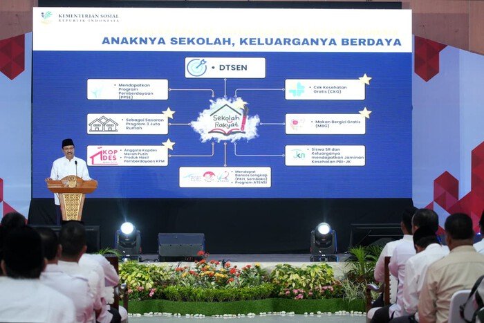 Menteri Sosial Saifullah Yusuf menekankan pentingnya pembaruan Data Tunggal Sosial Ekonomi Nasional (DTSEN) agar penyaluran bantuan sosial semakin tepat sasaran.