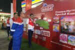 Komisaris Utama Pertamina Mochamad Iriawan meninjau kesiapan SPBU Rest Area KM 57 Tol Jakarta–Cikampek guna memastikan pasokan BBM aman dan layanan optimal jelang mudik Lebaran 2026.