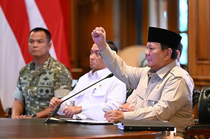 Presiden Prabowo menegaskan Indonesia memiliki potensi besar untuk mencapai kemandirian energi melalui pemanfaatan sumber daya alam seperti sawit, jagung, dan singkong.