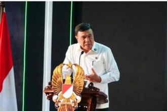 Gelombang pertama evakuasi WNI dari Iran tiba di Bandara Soekarno-Hatta setelah transit di Baku, Azerbaijan.