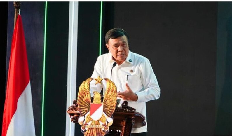 Gelombang pertama evakuasi WNI dari Iran tiba di Bandara Soekarno-Hatta setelah transit di Baku, Azerbaijan.