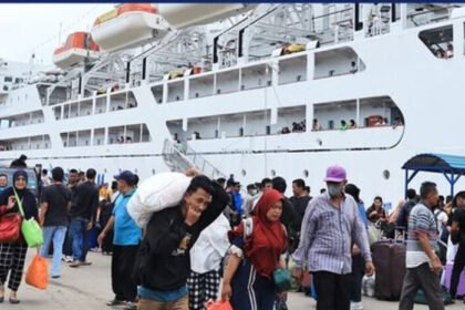 Puncak arus balik Lebaran 2026 diprediksi terjadi pada 2 April dengan lonjakan penumpang kapal Pelni.