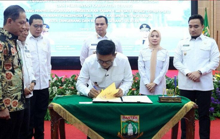 Pemda Banten mempercepat proyek PSEL Serang Raya untuk mengatasi darurat sampah sekaligus menghasilkan energi listrik ramah lingkungan.